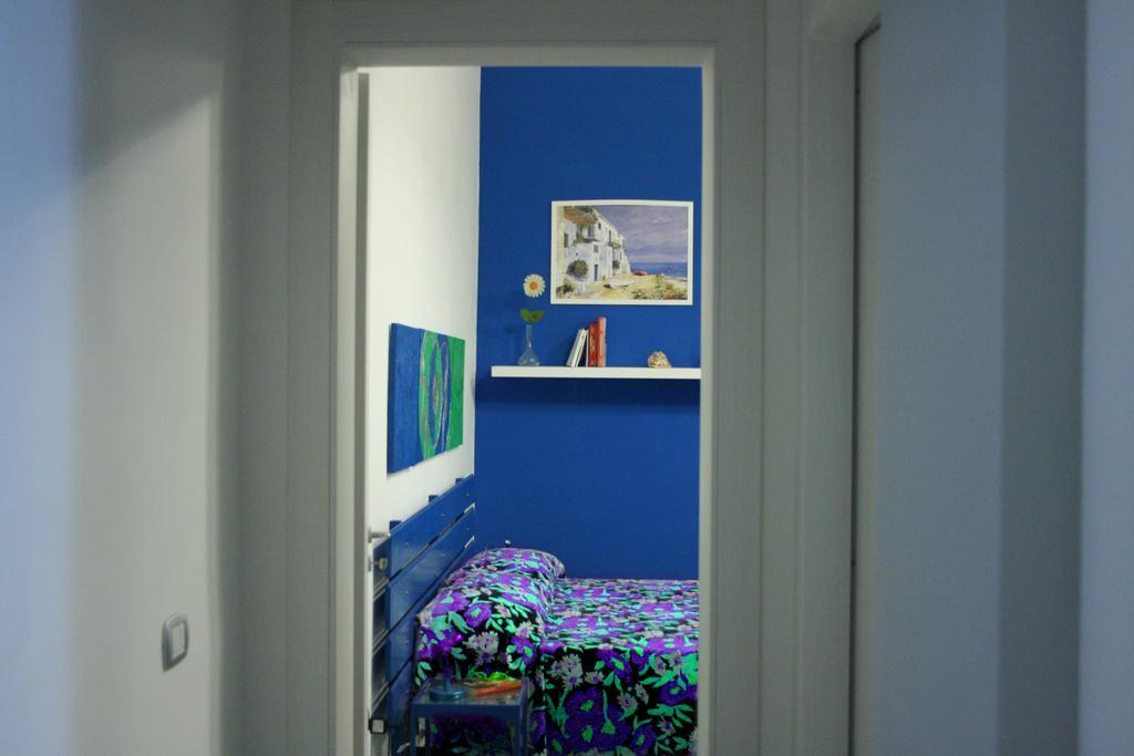 B&B Ingiropernapoli الغرفة الصورة
