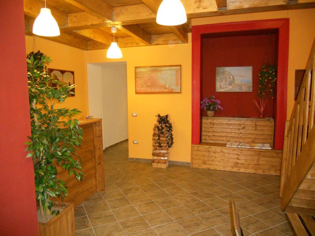 B&B Ingiropernapoli المظهر الخارجي الصورة
