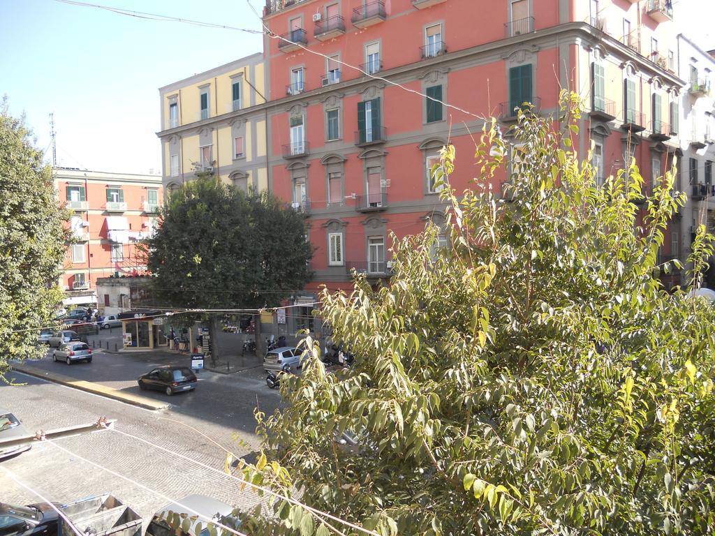 B&B Ingiropernapoli المظهر الخارجي الصورة
